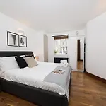 Best Location 2 Bedr, 3 Beds, Covent Grdn, China Town