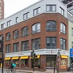 Lovely Apartment In Aldgate East 3