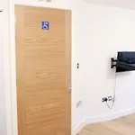 Lovely Studio Apartment With Access For Wheel-Chairs In Sydenham