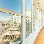 Panoramic Riverside Facing - 2 Bed - 2 Bath - 2 Balconies - In London Nine Elms