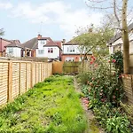 Beautiful 1Bd Garden Flat In Golders Green