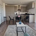 Beautiful 2-Bed Flat