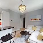 Modern 2 Bedroom Flat In Hampstead Heath