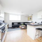Charming Ensuite Rooms, Tottenham - Sk