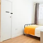 Neptune Flat 9 At Marble Arch