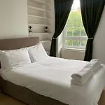 Central London Apartment Minutes From The Shard