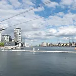Luxury Penthouse With Stunning Views Near Excel, O2, London City Airport
