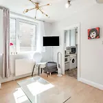 Love From Chelsea Large One Bed Superb Location Sloane Avenue Sw3