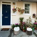 Great Rooms In An Uber Cool Flat! London Bridge
