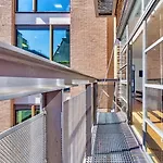 Interior-Designer Apartment With 2 Terraces