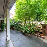 Sootheus - Cosy Surrey Quays Apartment