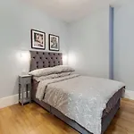 Luxury Art Deco, 2 Bedroom Flat