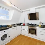 London Fields Apartment