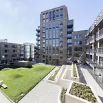 Stylish Family Sized 2 Bedroom Apartment