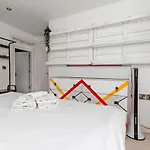 Guestready - Artsy Penthouse In Heart Of The City