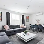 Luxury 3 Bedroom Apartment In Marylebone