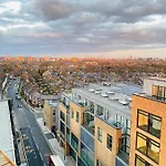 Stylish 2Bed2Bath Flat Roof Garden City View