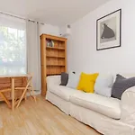 Fabulous 2 Bedroom Apartment In London Bridge
