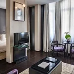 60 Hyde Park Gate Hotel