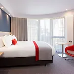 Holiday Inn Express Southwark By Ihg