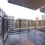 Stylish Family Sized 2 Bedroom Apartment