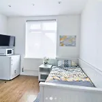 West Acton Studio Flat