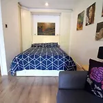 Central Fulham Studio Apartment Near Tube