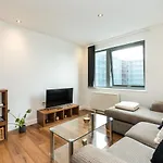 Fast Internet One Bedroom Apartment In Greater London, Id Required