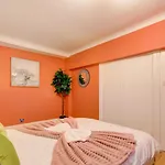 Hyde Park Private Family Apartments