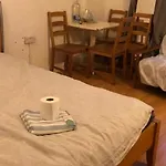 Private Rooms In 3 Bedroom Flat!!
