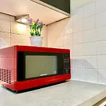 Luxury 3 Bedroom Riverside Home - Canary Wharf & The O2 Arena