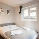 Comfortable Flat In Hammersmith