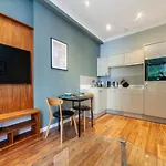 Bright & Spacious 1Bdr Apt Near Lakeside Road