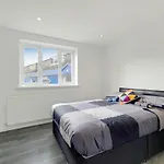 Lovely 4 Bed Apartment Perfect For Families!