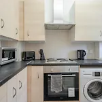 Aplacetostay Central London Apartment, Zone 1 Liv