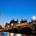 Aplacetostay Central London Apartment, Zone 1 Liv