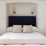 Luxury Flat Next To Harrods
