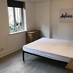 Spacious 1 Bedroom Flat Near Charterhouse Square