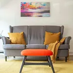Modern Wandsworth Apartment