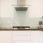Spacious 4 bedrooms flat in New Oxford Street