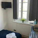 Single Studio Shared Bathroom/Toilet Near Paddington