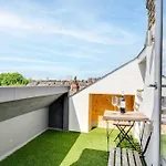 Modern 1 Bedroom Flat In Battersea