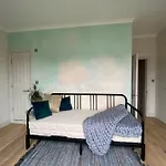 Bright & Beautiful Loft 10Mins To Shoreditch