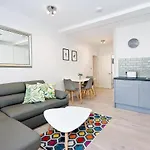 F2 Greek Street By City Living London