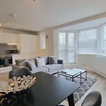 Roomspace Serviced Apartments - Kew Bridge Court