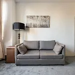 Modern Luxury Apartment By Holborn, Chancery Lane