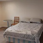 Family Friendly 3 Bedroom Flat Zone 2 - Children Stay Free!