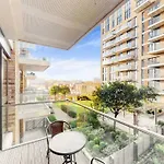 Lovely 1 Bedroom In Royal Arsenal Riverside