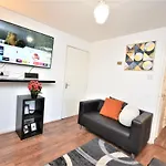 2 Bedroom Apartment Near Excel Exhibition Centre London