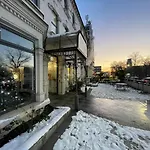 Pembury Hotel At Finsbury Park